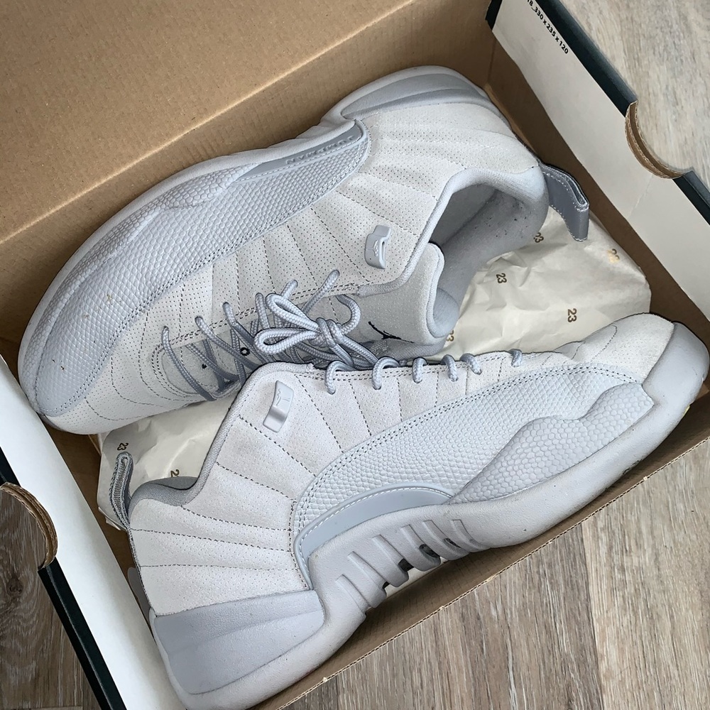 Air Jordan 12 retro low worn one time